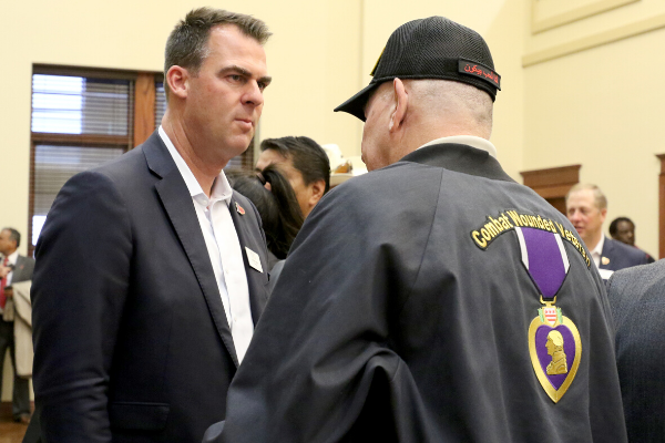 Governor Stitt hears from one of Oklahoma’s veterans during his trip to Lawton.