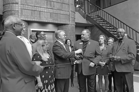Southwest Ledger photo by Curtis Awbrey              Platt College 40th anniversary ribbon-cutting