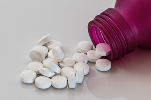 Doctor pleads guilty to drug charges