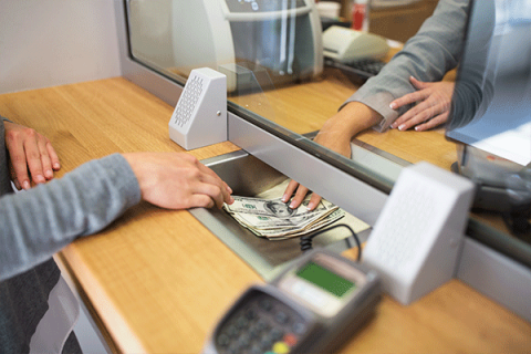 Number of banks shrinks but assets increase