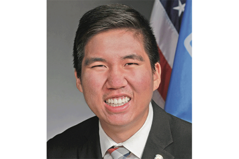 12:10 to the Top: Daniel Pae 
