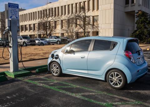 OKLAHOMA CITY – Responding to heightened interest in electric vehicles, the state Corporation Commission adopted rules intended to ensure that public charging stations for electric-powered vehicles are properly calibrated and safely maintained.