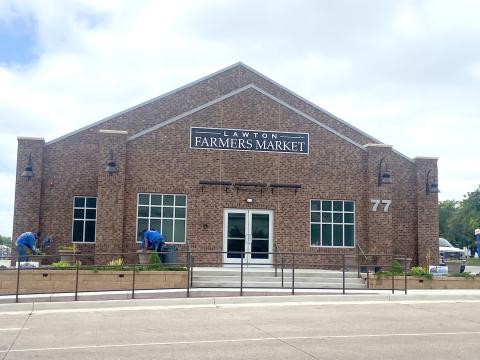 The exterior of the Lawton Farmers Market in downtown Lawton is shown May 15. The Comanche County Board of Commissioners recently finalized a $200,000 award, which will come out of the county’s pot of American Rescue Plan Act money, to the Lawton Farmers Market Institute for improvements to the market’s outdoor pavilion. ERIC SWANSON | SOUTHWEST LEDGER