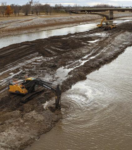 Dredging underway on Oklahoma River