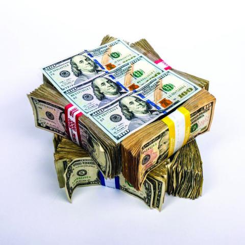 Consumer credit cards show few signs of financial stress
